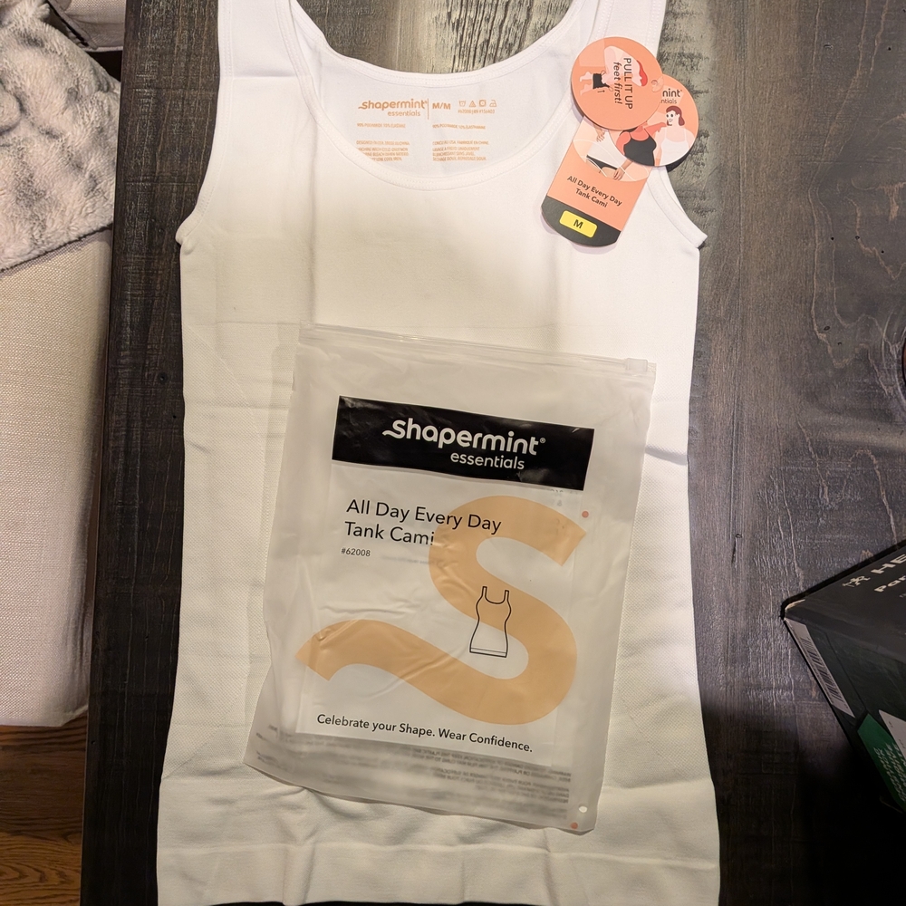 Shapermint White All Day Every Day Tank Cami, Size M